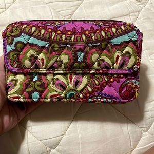 Vera Bradley All in One  Wallet/ Crossbody
